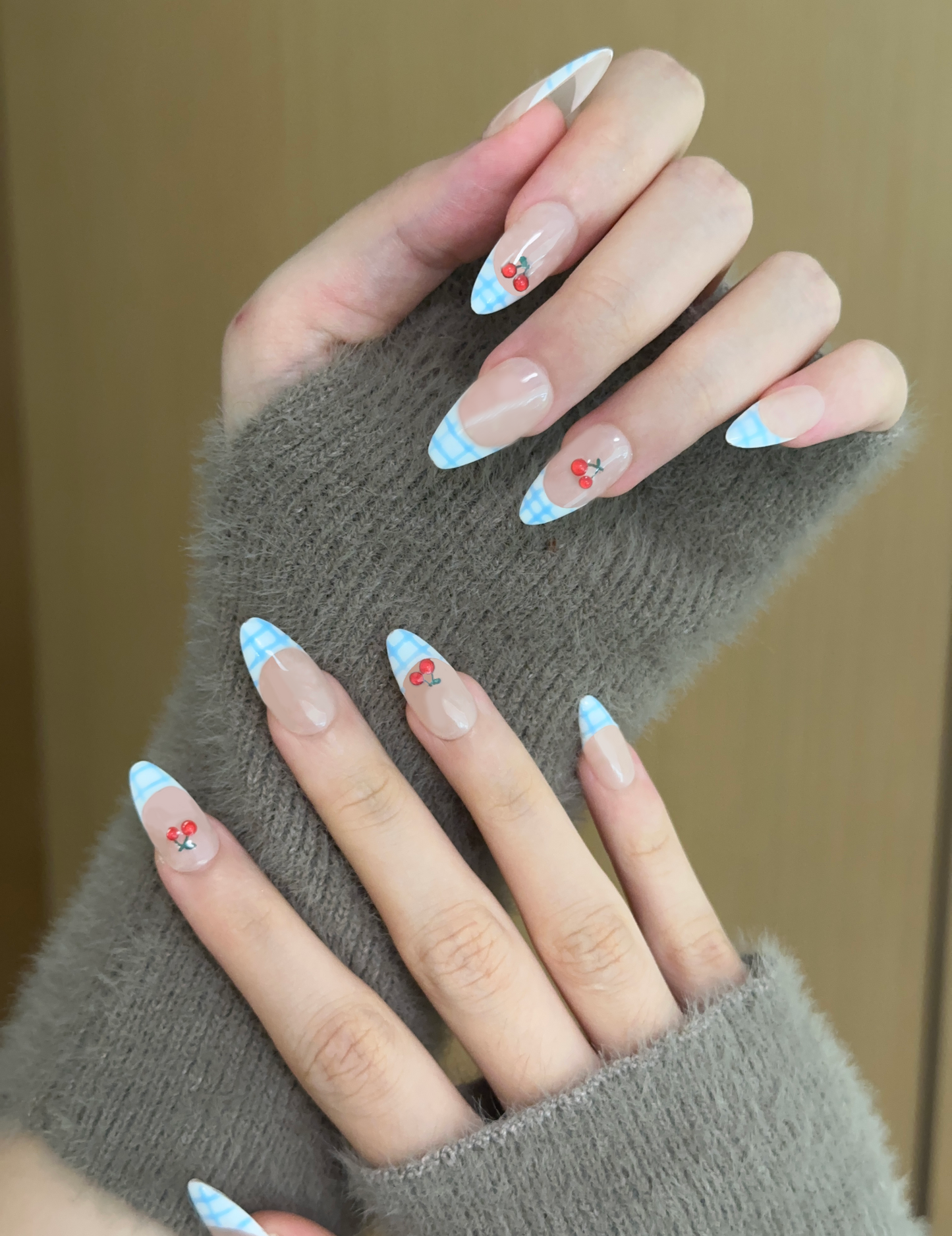 Almonds-Medium Nails-French Nail-3D cherry (10pcs) OMGXX20001