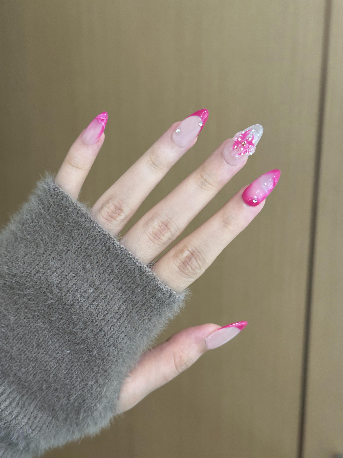 Almonds-Medium Nail-French Nail-Flower (10pcs) OMGXX30001