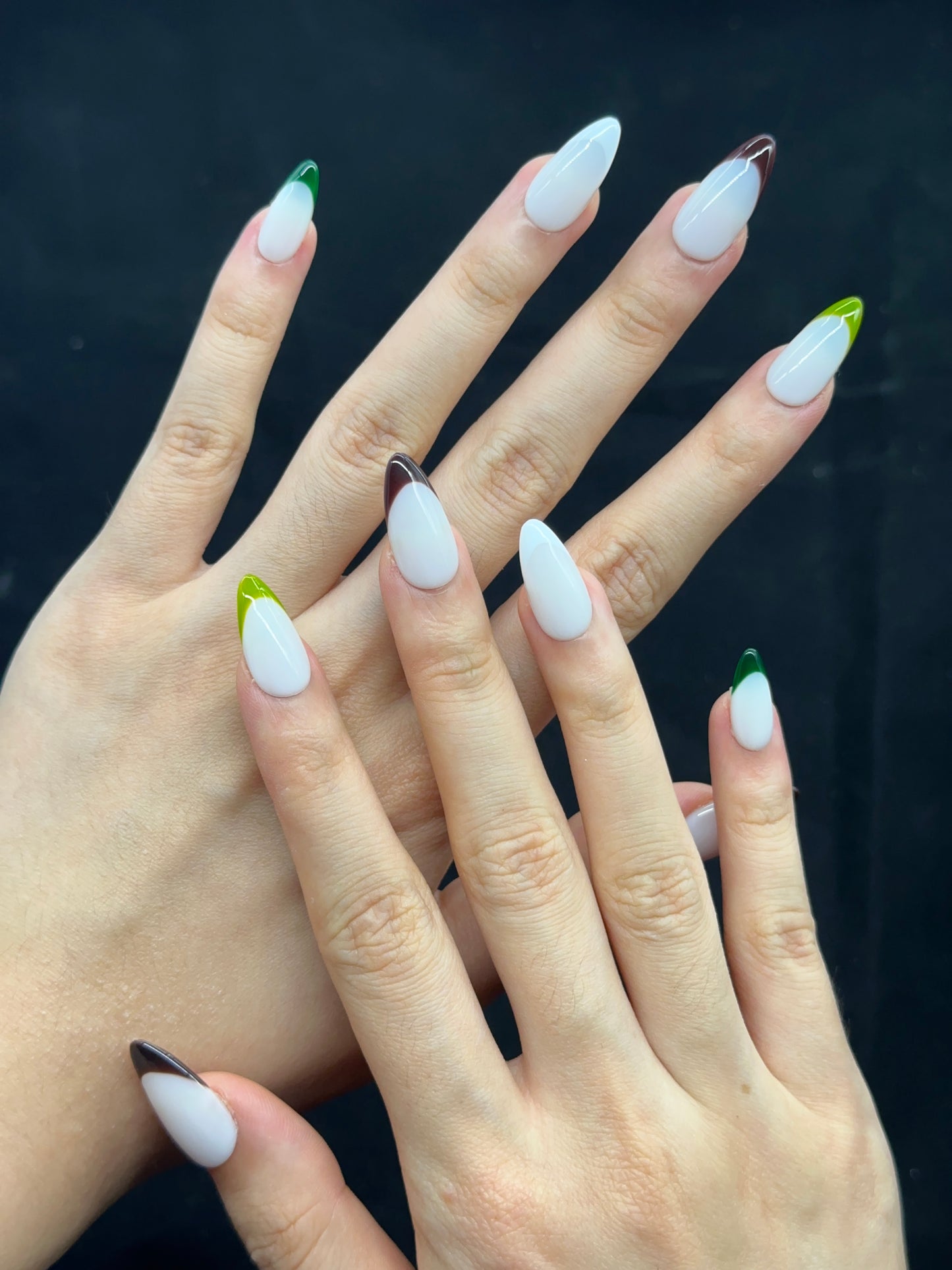 Almonds-Medium Nail-French Nail (10pcs) OMDXX018