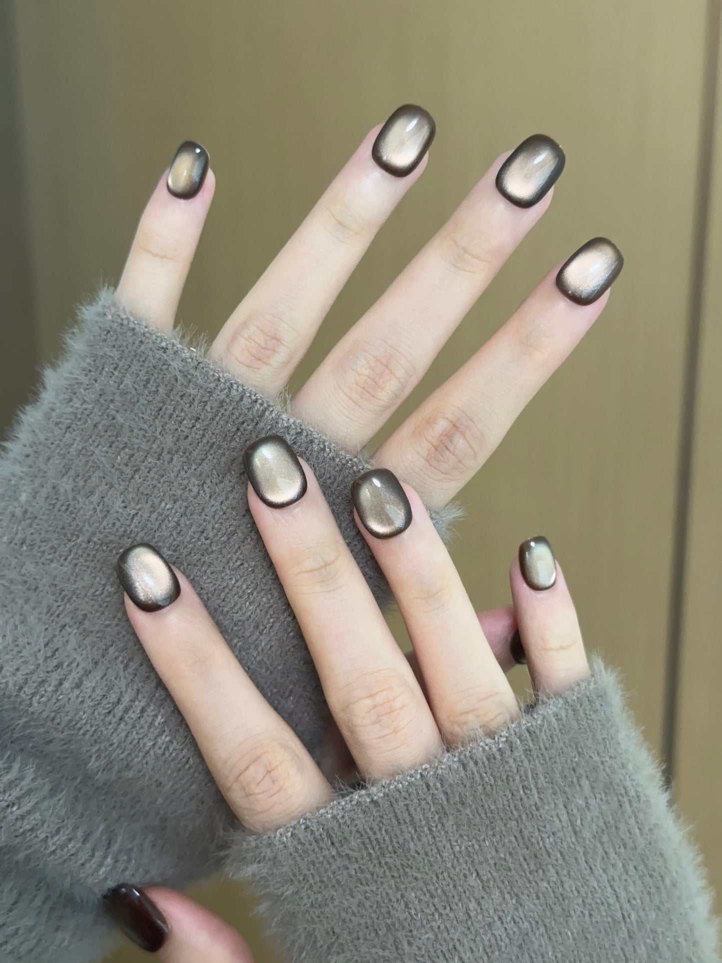 Squoval-Short Nail-Cat's Eye (10pcs) OMDXX084