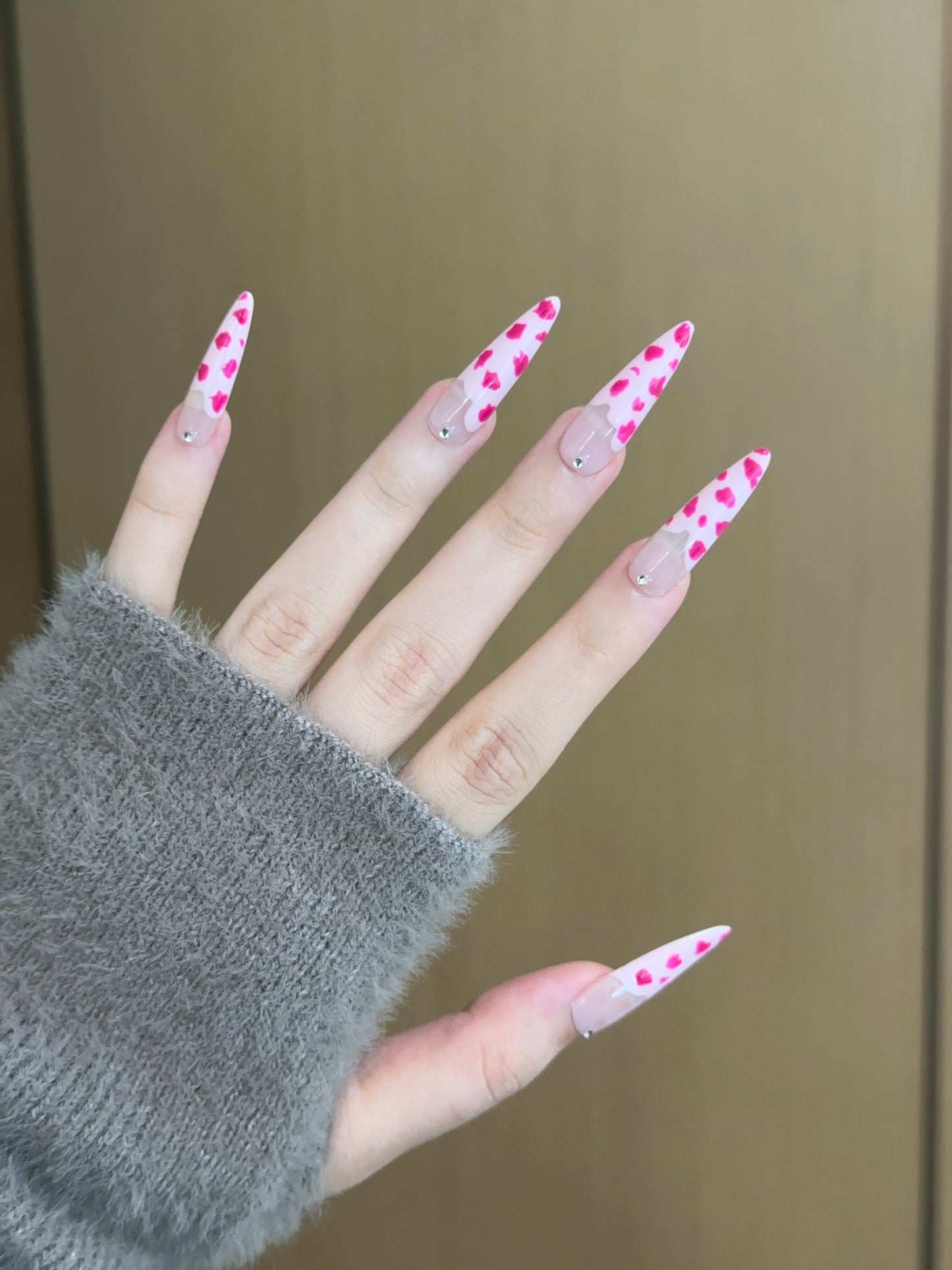 Stiletto-Piebald-Cute (10pcs) OM30XX013