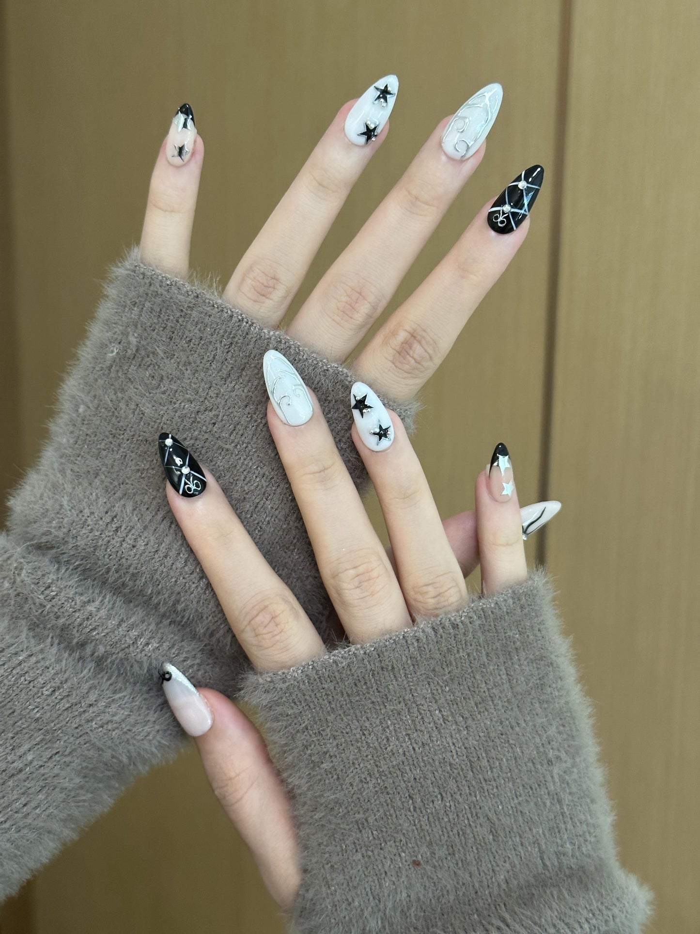 Almonds-Medium Nail-3D Art-Bow-Star (10pcs) OMGXX005