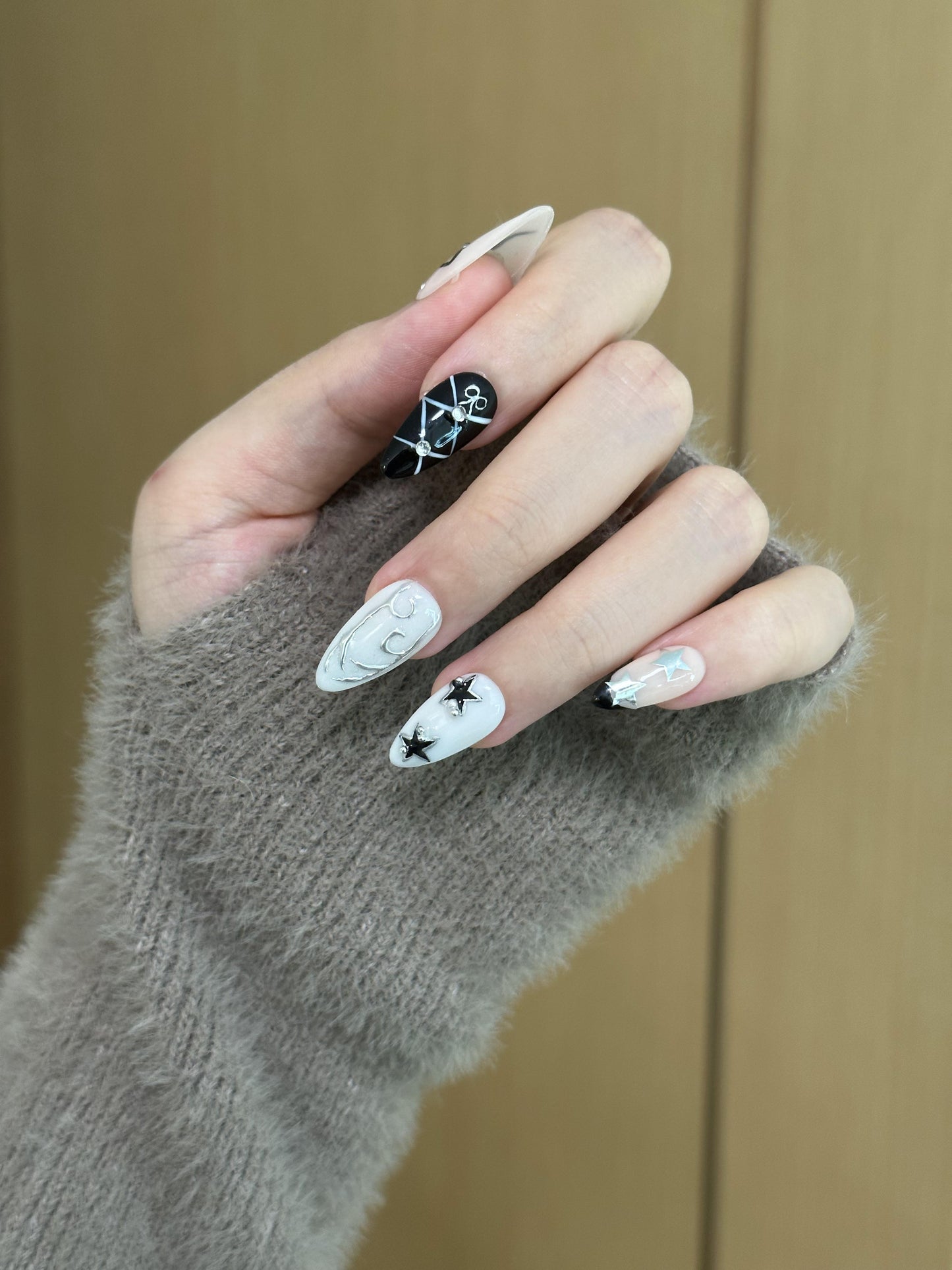 Almonds-Medium Nail-3D Art-Bow-Star (10pcs) OMGXX005