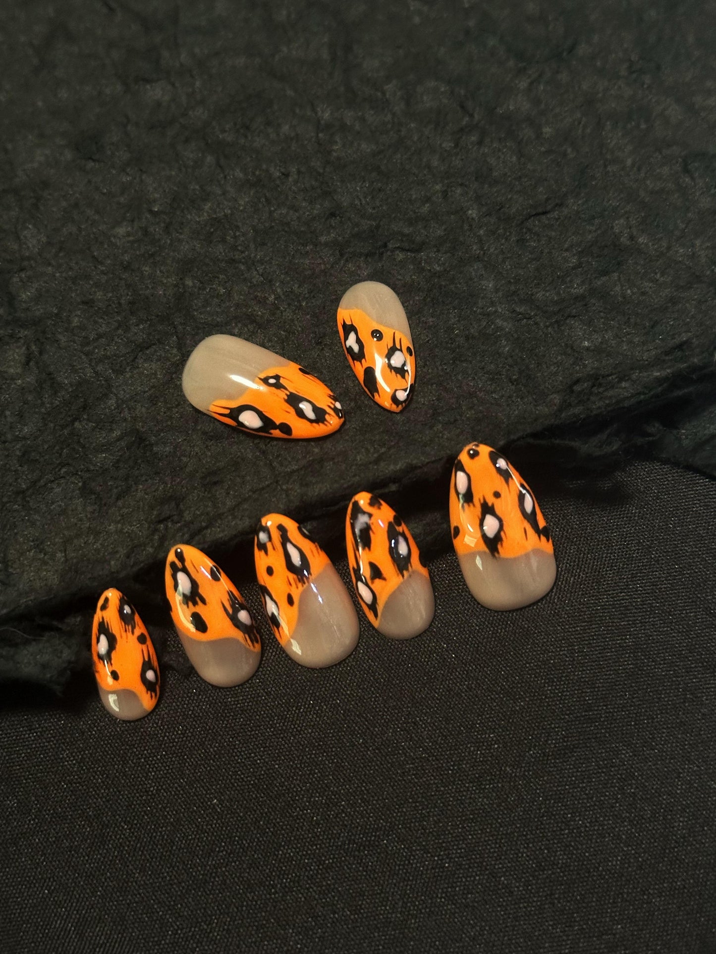 Amonds-Medium Nail-Leopard (10pcs) OM30XX015