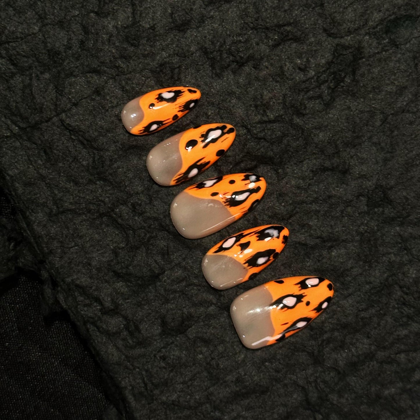 Amonds-Medium Nail-Leopard (10pcs) OM30XX015