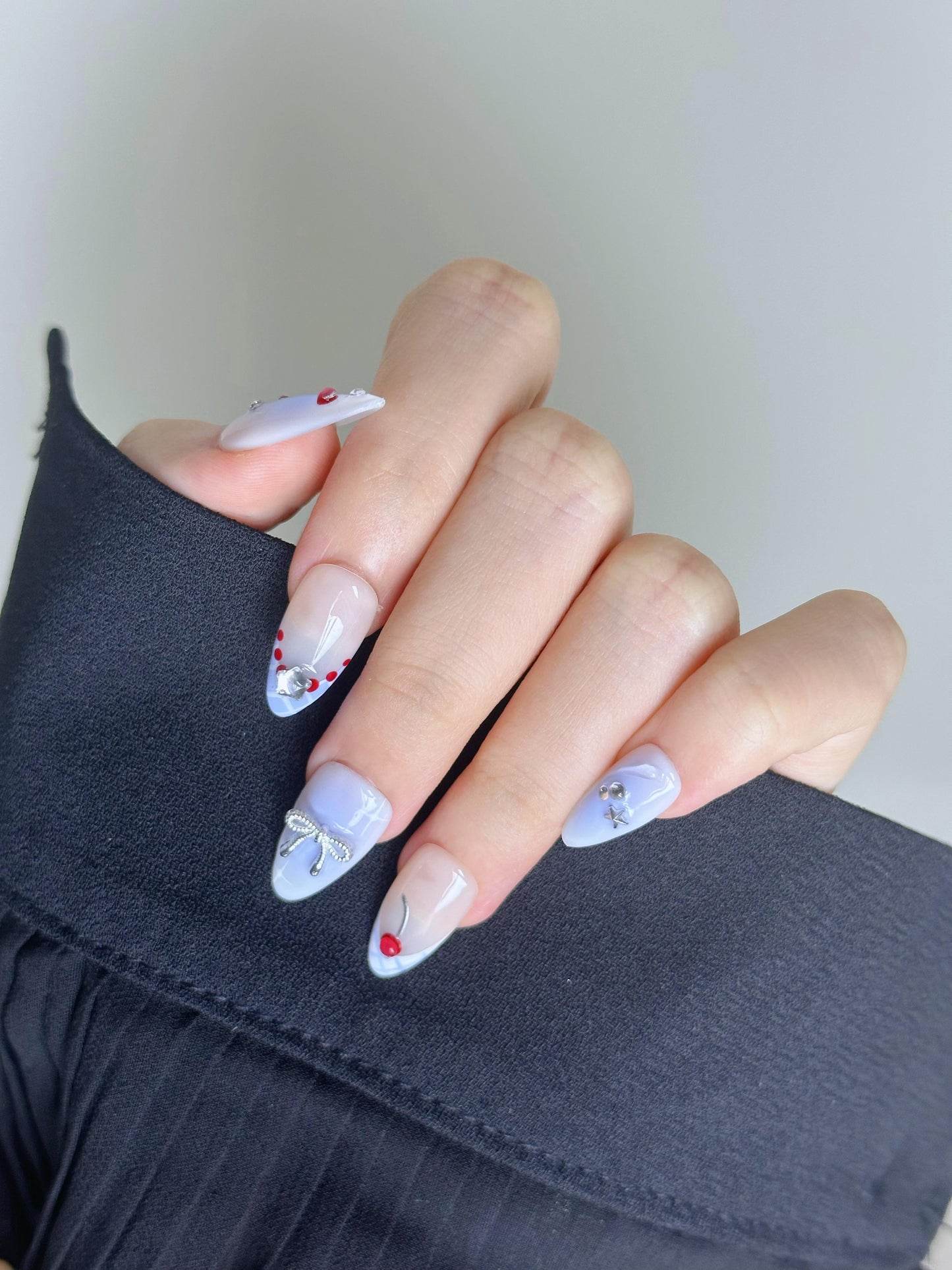 Almonds-Medium Nail-French Nail-3D (10pcs) OM30XX016