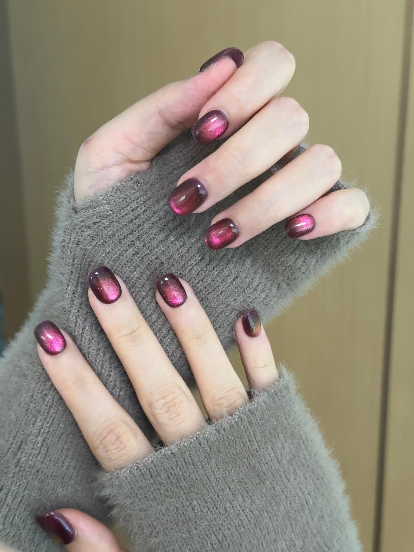 Squoval-Short Nail-Cat's Eye       (10pcs) OMDXX090