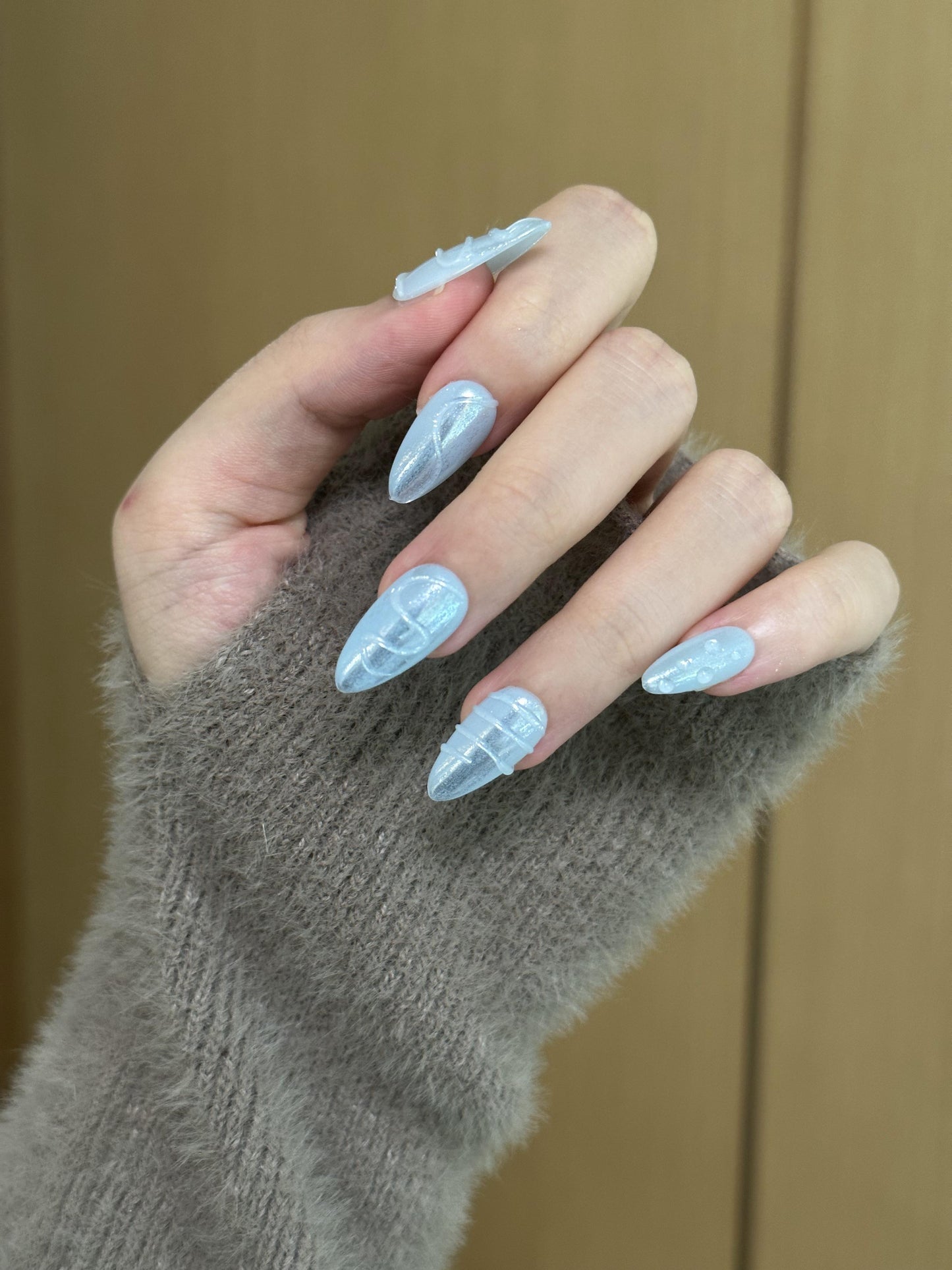 Almonds-Medium Nail-3D Art (10pcs) OMZXX044